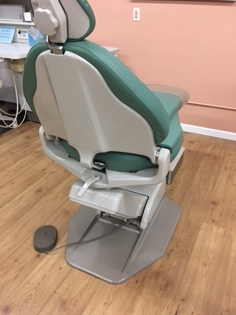 Adec Cascade 1040 Dental Chair